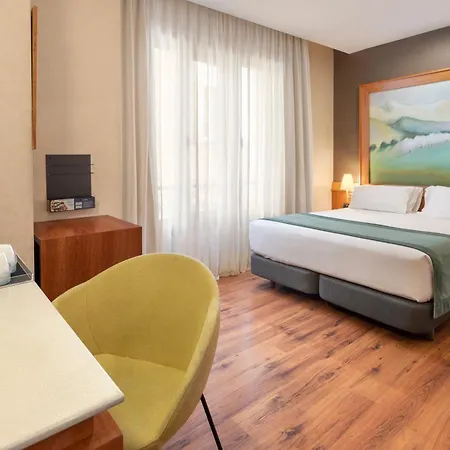 מלון Catalonia Excelsior