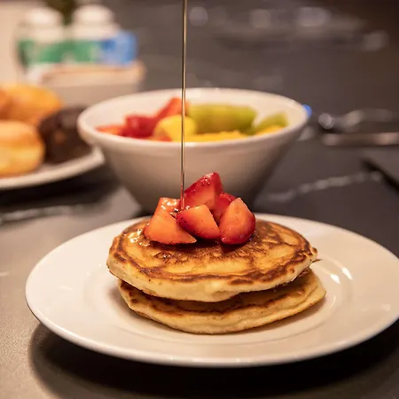 מלון Catalonia Excelsior