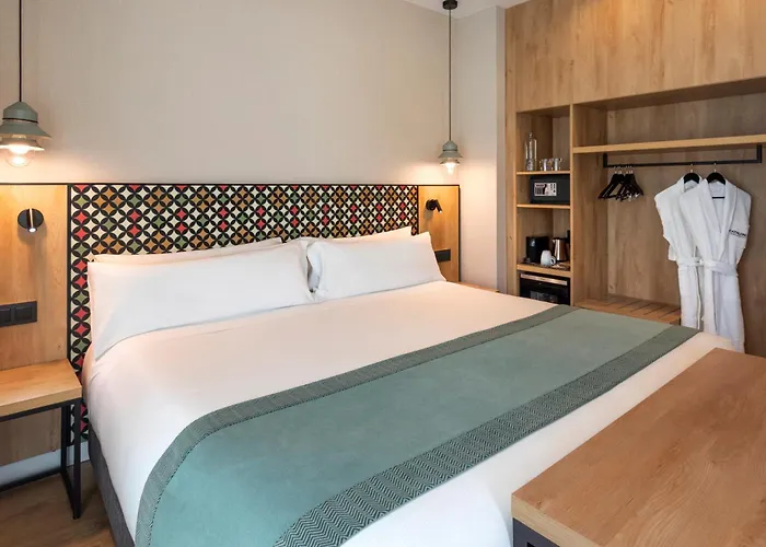 Catalonia Excelsior Szálloda 4*