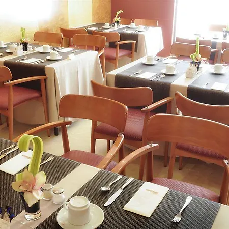 Hotel Catalonia Excelsior 4*
