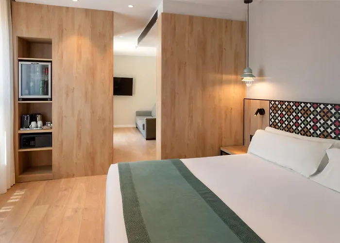 Catalonia Excelsior מלון 4*