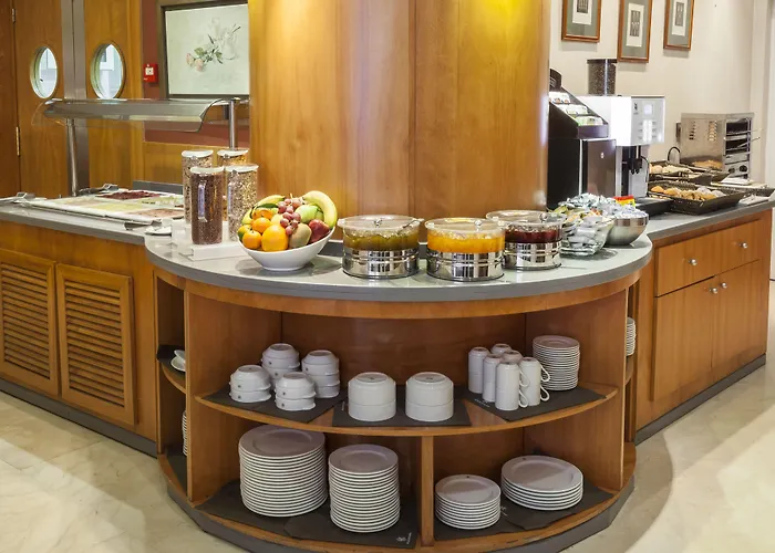 מלון Catalonia Excelsior 4*